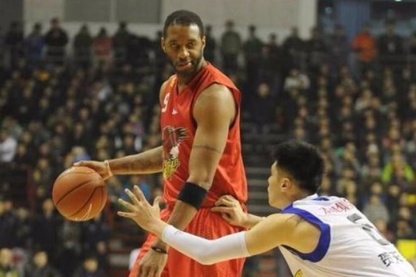 CBA歷史上哪位外援給中國球隊帶來(lái)最大幫助？